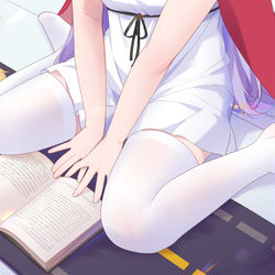 This is a pixiv picture whose title is 独角兽雪糕-阅读时光.