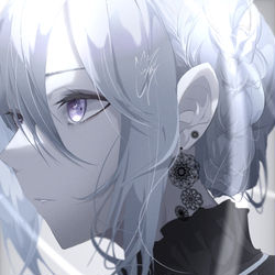 This is a pixiv picture whose title is silver.