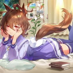 This is a pixiv picture whose title is アグネスタキオンのリラックスタイム.