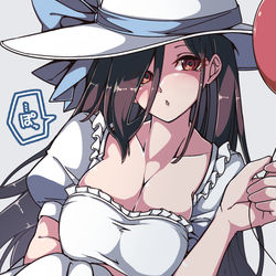 This is a pixiv picture whose title is 子供と同じ目線まで屈んでくれる八尺様.