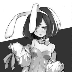 This is a pixiv picture whose title is 先輩のこと誘惑したくて着てみたけど恥ずかしくなっちゃったガール.