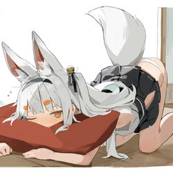 This is a pixiv picture whose title is 狐.