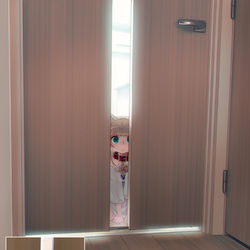 This is a pixiv picture whose title is 無言の圧力.