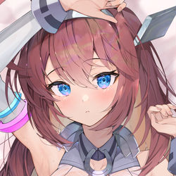 This is a pixiv picture whose title is 抱き枕風.