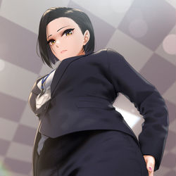 This is a pixiv picture whose title is 見下ろす矢式さん.
