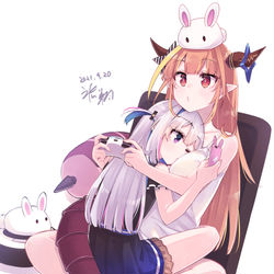 This is a pixiv picture whose title is 距離感バグってるかなココ.