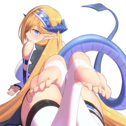This is a pixiv picture whose title is 琴柳 Saileach サイラッハ.