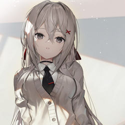 This is a pixiv picture whose title is 秋服白髪ちゃん.
