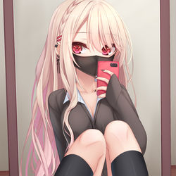 This is a pixiv picture whose title is 自撮りマスクJK.