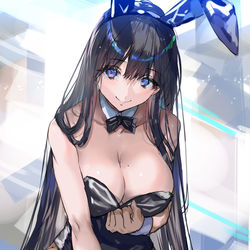 This is a pixiv picture whose title is 黒髪バニー.