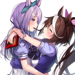 This is a pixiv picture whose title is マックイーンとテイオーのポッキーゲーム.
