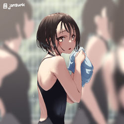 This is a pixiv picture whose title is こっちに気づく小柄な子.