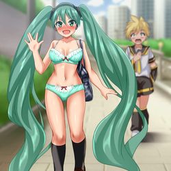 This is a pixiv picture whose title is 【pixivリクエスト】罰ゲームで羞恥プレイ中な初音ミク.
