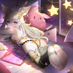 This is a pixiv picture whose title is ベッドの中で女の子.