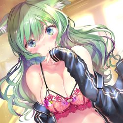 This is a pixiv picture whose title is ランジェリー緑髪キツネ娘.