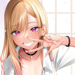 This is a pixiv picture whose title is 👱‍♀️喜多川海夢✌️.