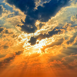 This is a pixiv picture whose title is God Ray.