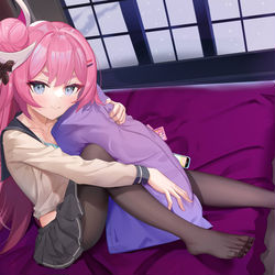 This is a pixiv picture whose title is 萝莎莉娅.
