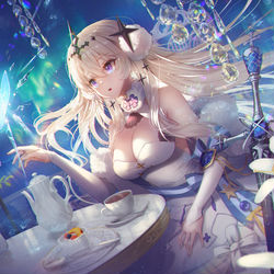This is a pixiv picture whose title is 女王の休息.