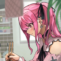 This is a pixiv picture whose title is 見た目は地雷系だけど実は家庭的な幼馴染.