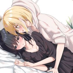 This is a pixiv picture whose title is ノリで押し倒したら流れ変わった百合.