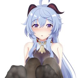 This is a pixiv picture whose title is 甘雨のタイツだ.