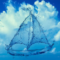 This is a pixiv picture whose title is 夏空の水ヨット.