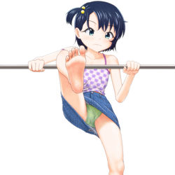 This is a pixiv picture whose title is 和（なごみ）ちゃんの足かけ上り.