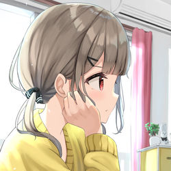 This is a pixiv picture whose title is 拗ねてるけど手は握ったままの女の子.