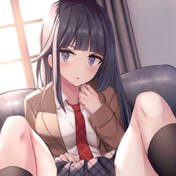 This is a pixiv picture whose title is お座り制服娘.