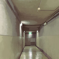 This is a pixiv picture whose title is 地下鉄連絡通路.