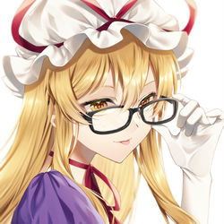 This is a pixiv picture whose title is 眼鏡紫様.