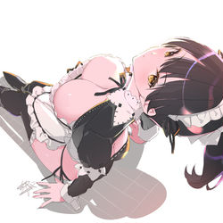 This is a pixiv picture whose title is 黒髪メイドさん.