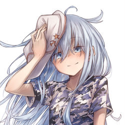 This is a pixiv picture whose title is Tシャツカーゴパンツ響.