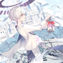 This is a pixiv picture whose title is 「表ｘ裏」.