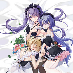 This is a pixiv picture whose title is 原神抱枕.