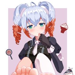 This is a pixiv picture whose title is 夏天到了，裸足和雪糕选一个吧～.
