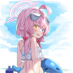 This is a pixiv picture whose title is 水着ホシノ.