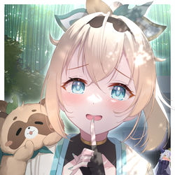 This is a pixiv picture whose title is 「しーっでござるよ...？」.
