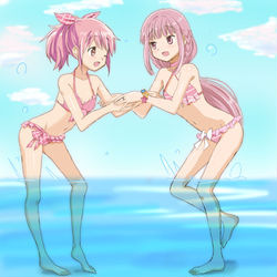This is a pixiv picture whose title is まどいろ水着れんしゅう.