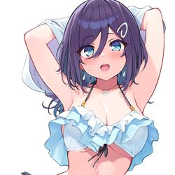 This is a pixiv picture whose title is シャツ脱ぎ水着後輩ちゃん.