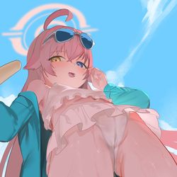 This is a pixiv picture whose title is 水着おじさん.