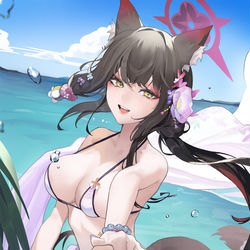 This is a pixiv picture whose title is 『狐坂ワカモver. 水着』.