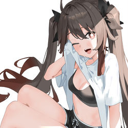 This is a pixiv picture whose title is 胡桃部屋着.