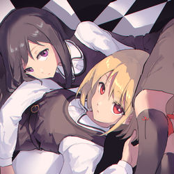 This is a pixiv picture whose title is Lycoris Recoil.