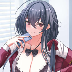 This is a pixiv picture whose title is 大鳳　下校後の甘い時間.