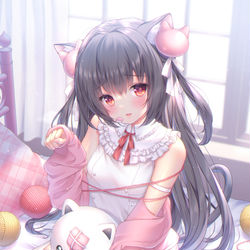 This is a pixiv picture whose title is うちのニャンコの愛情表現🐱🎀🧶.