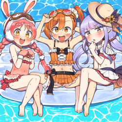 This is a pixiv picture whose title is 👩‍👩‍👧👙.