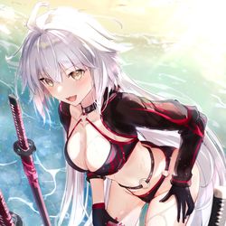 This is a pixiv picture whose title is 水着ジャンヌ・オルタ.