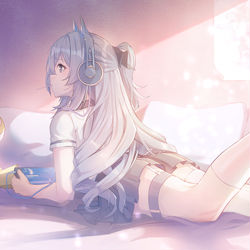This is a pixiv picture whose title is DAY69 鸭鸭，你又在打电动哦，休息一下好不好嘛.